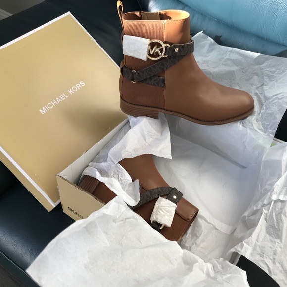 Michael Kors Boots - Picture 1 of 3